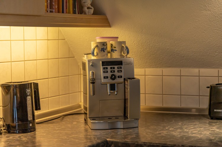 Kaffeemaschine in der Küche der Ferienwohnung Neuburg